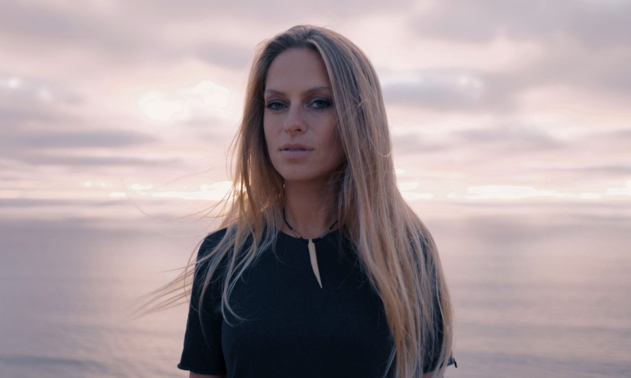 HL24_NORA EN PURE_site